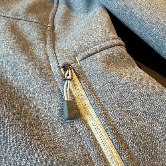 The North Face Fleece Water Resistant Jacket - Picture 3 of 13